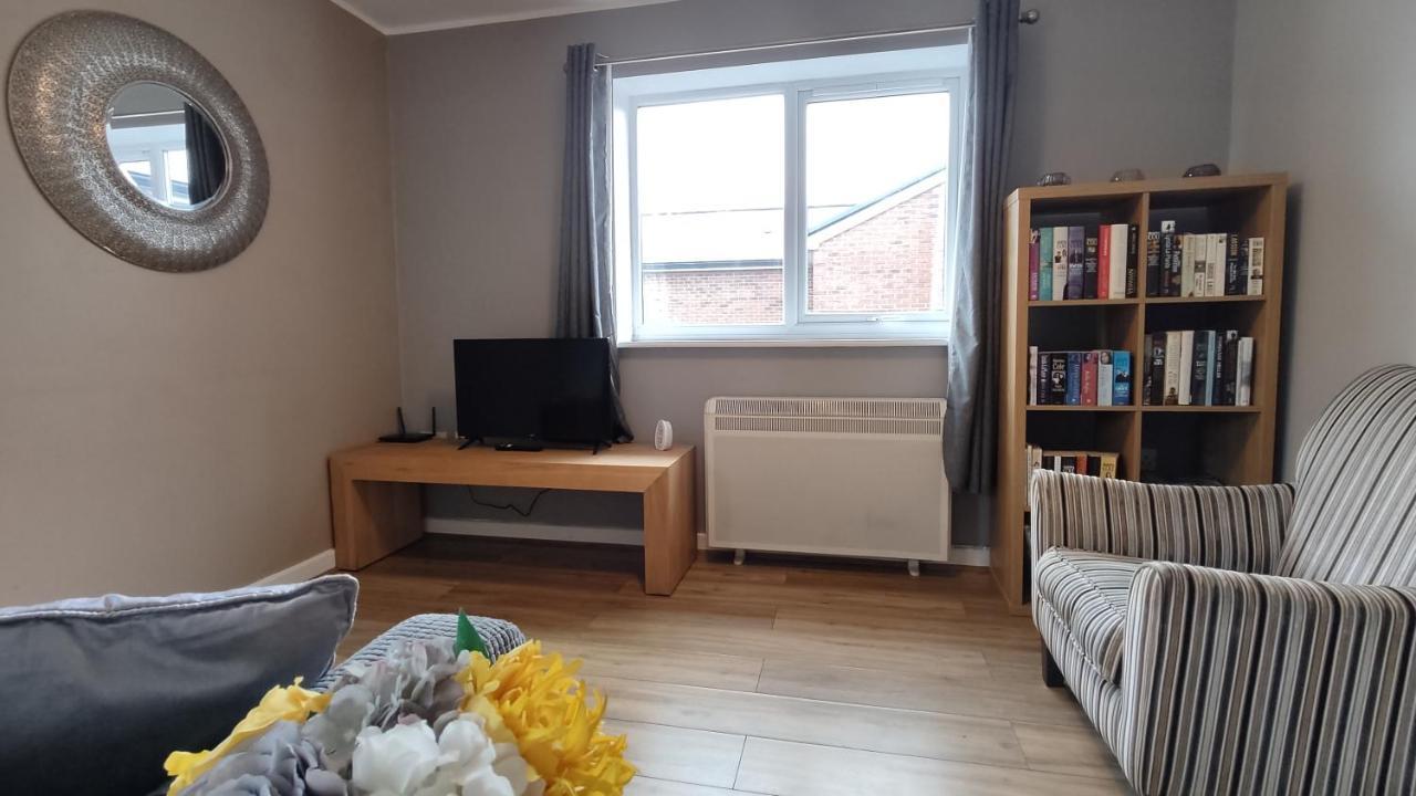 Appartamento Modern 1-Bed Flat In Wigan Esterno foto
